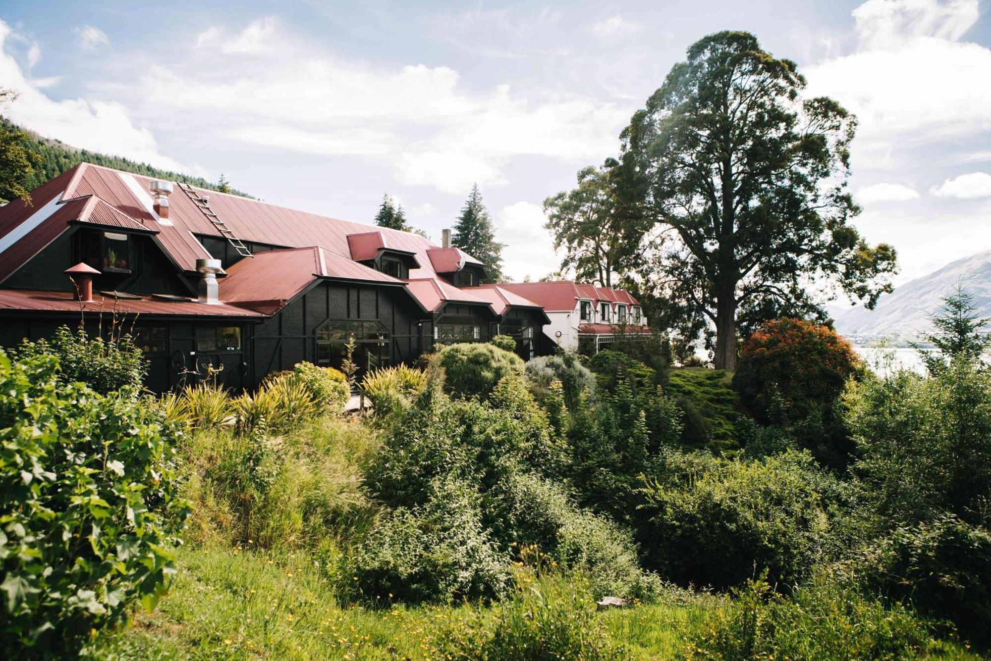 Sherwood Queenstown Exterior photo