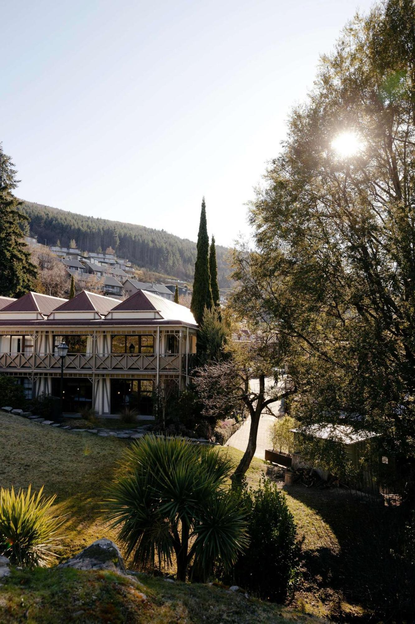 Sherwood Queenstown Exterior photo